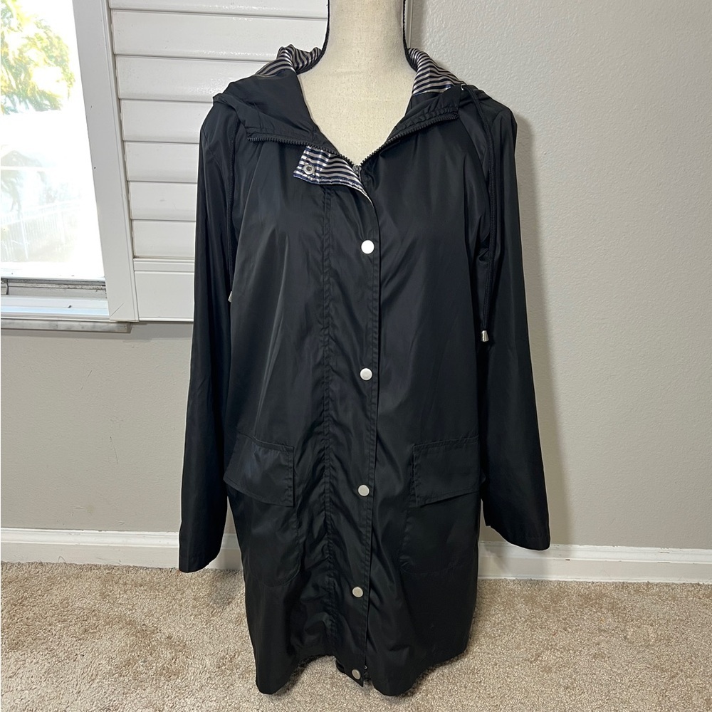 Women Black Rain Coat Jacket Size L Hooded Pockets Zip Snap Outdoor windbreaker